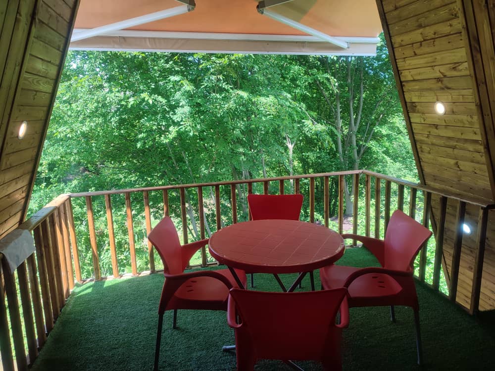 کلبه سوئیسی لب رودخونه گتگسر