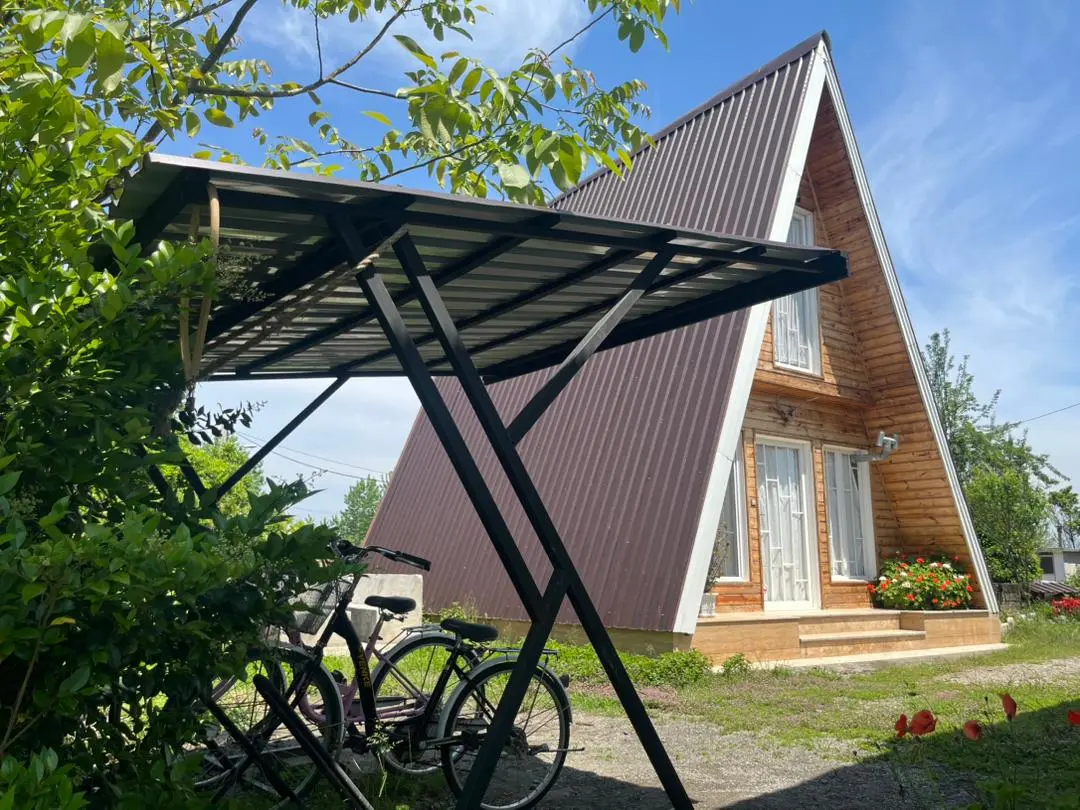 کلبه کلون 1 با دوچرخه برای ساحل‌گردی