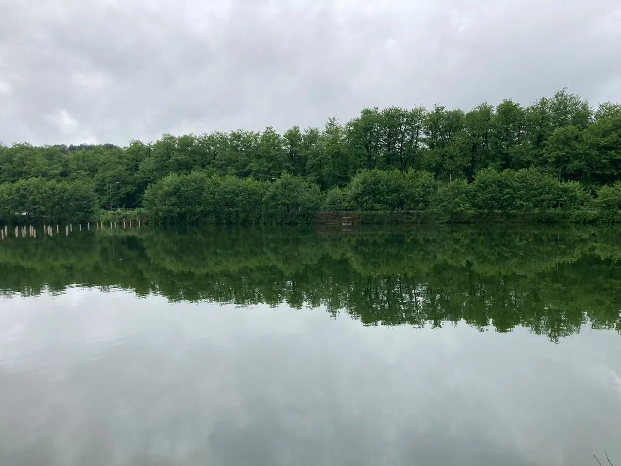 کلبه دوخواب لب دریاچه گیسوم