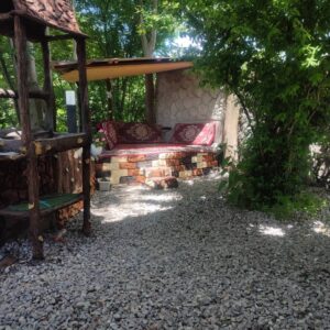 کلبه سوئیسی لب رودخونه گتگسر