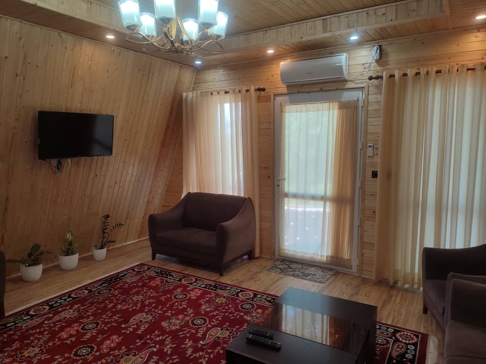 کلبه سوئیسی لب رودخونه گتگسر