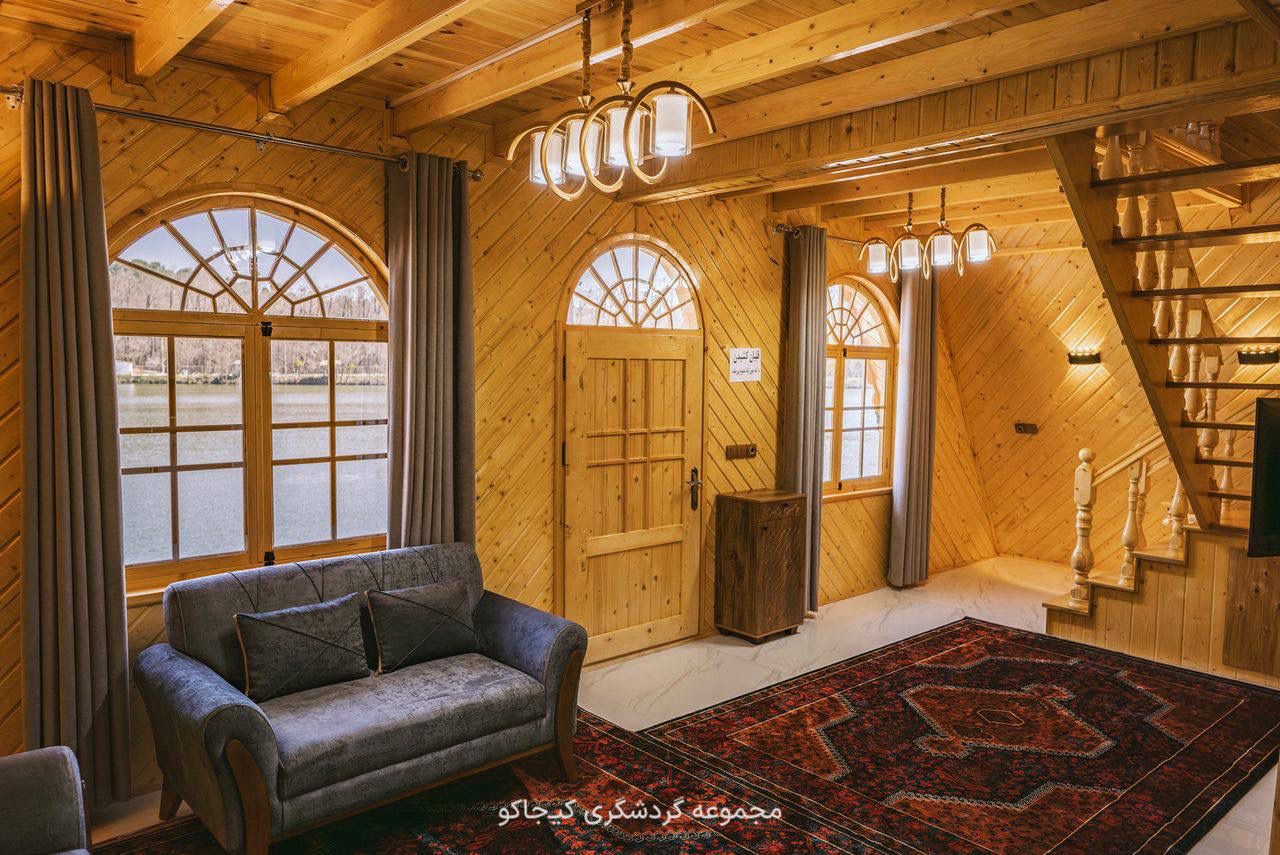 کلبه VIP دوخواب لب دریاچه گیسوم