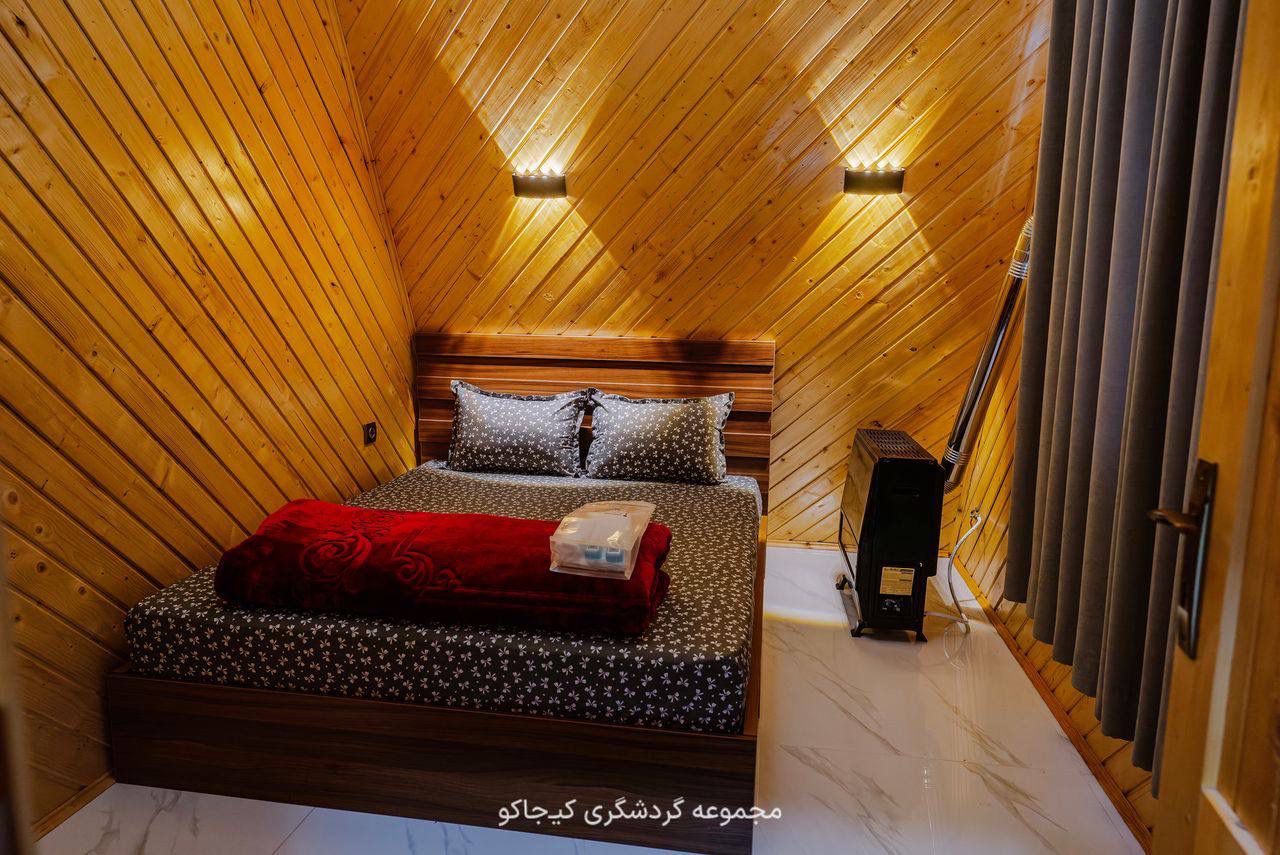 کلبه VIP دوخواب لب دریاچه گیسوم