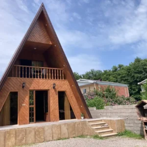 کلبه جنگلی لوکس لب رودخونه