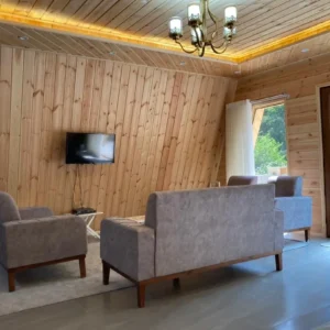 کلبه جنگلی لوکس لب رودخونه