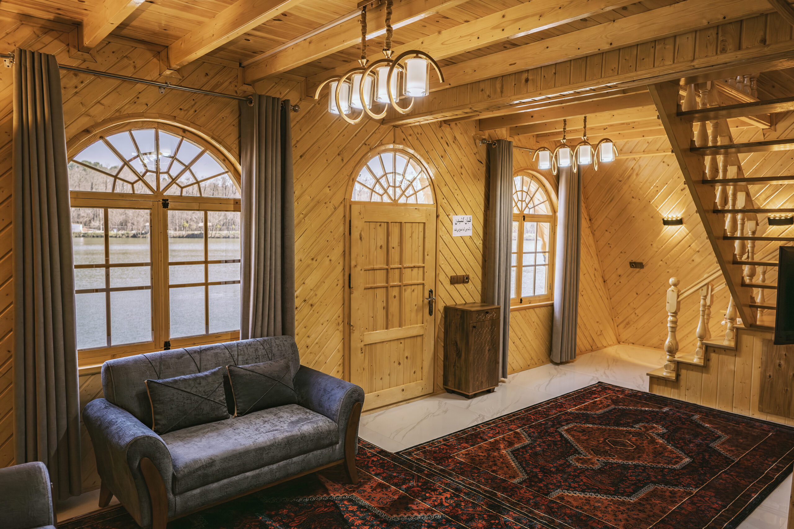 کلبه دوخواب vip لب دریاچه گیسوم