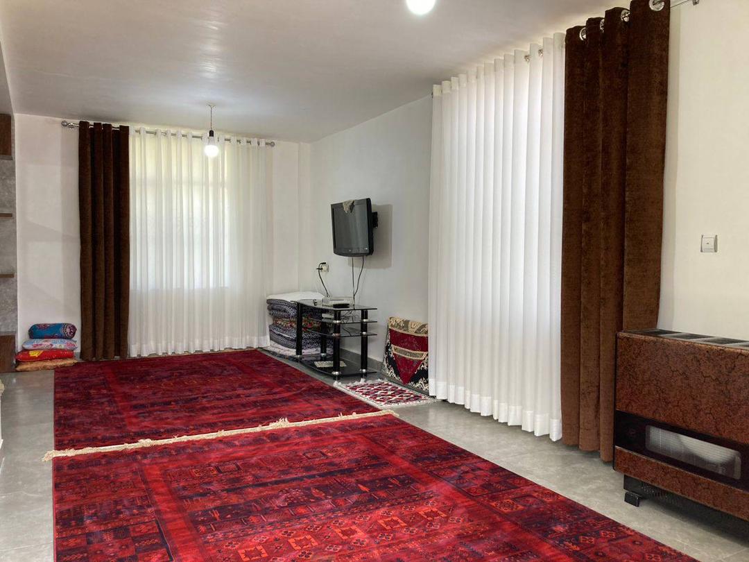 ویلا ییلاقی با منظره کوه و جنگل