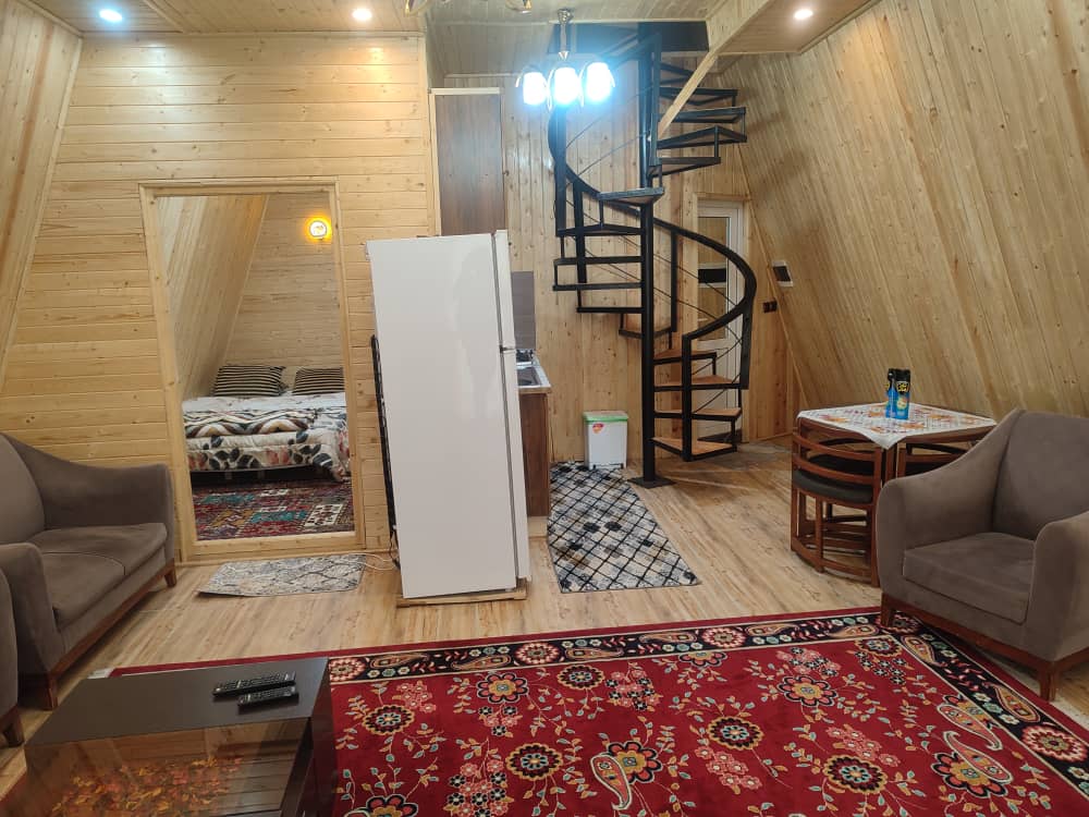 کلبه سوئیسی لب رودخونه گتگسر