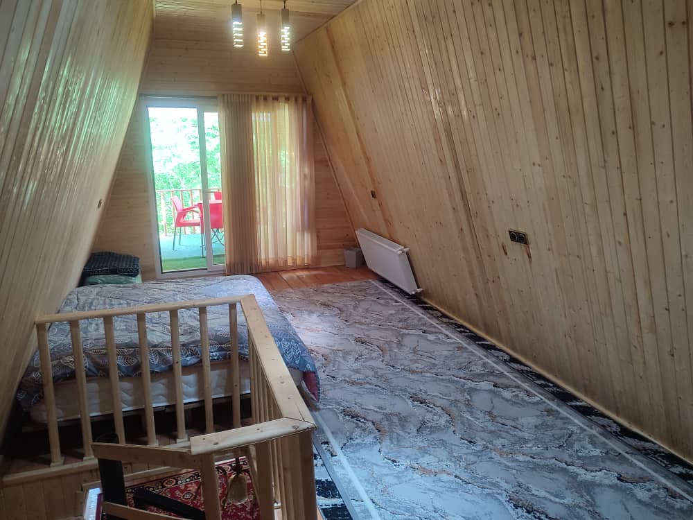 کلبه سوئیسی لب رودخونه گتگسر