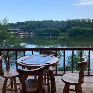 کلبه تکخواب لب دریاچه گیسوم