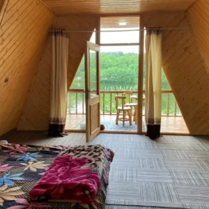 کلبه دوخواب لب دریاچه گیسوم