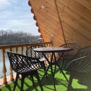 کلبه استخر و جکوزی دار لب دریاچه گیسوم