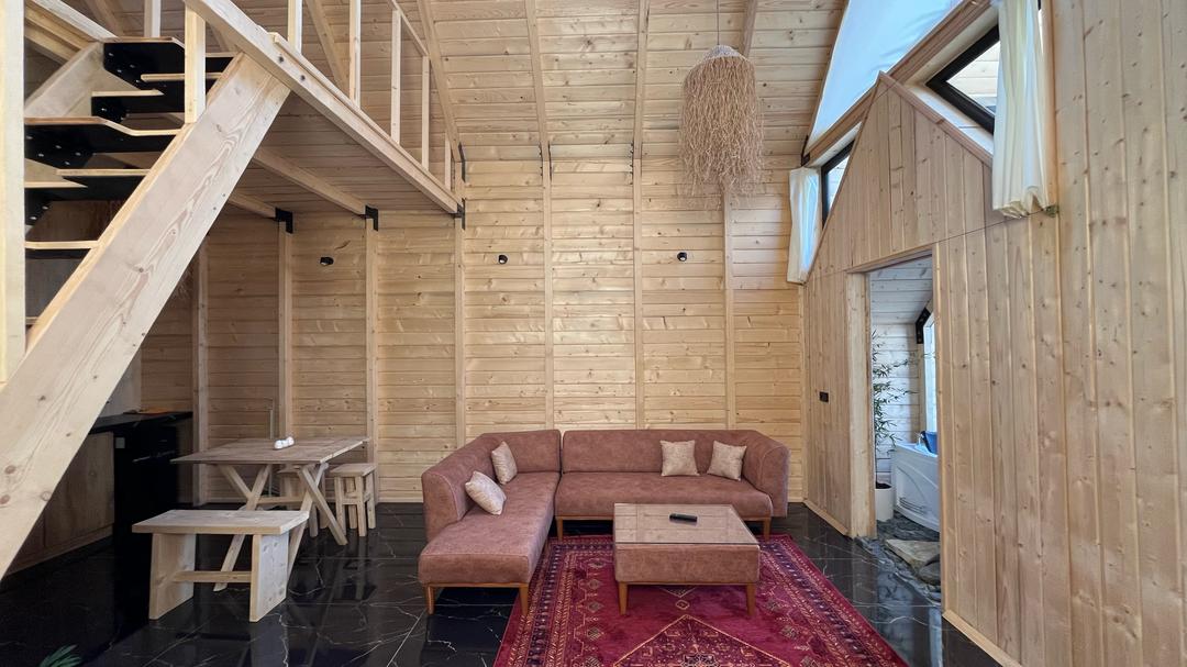 کلبه سوئیسی لوکس جکوزی دار