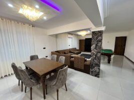 ویلای لوکس دوخواب با بیلیارد