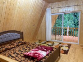 کلبه دوخوابه جنگلی لب رودخونه گیسوم