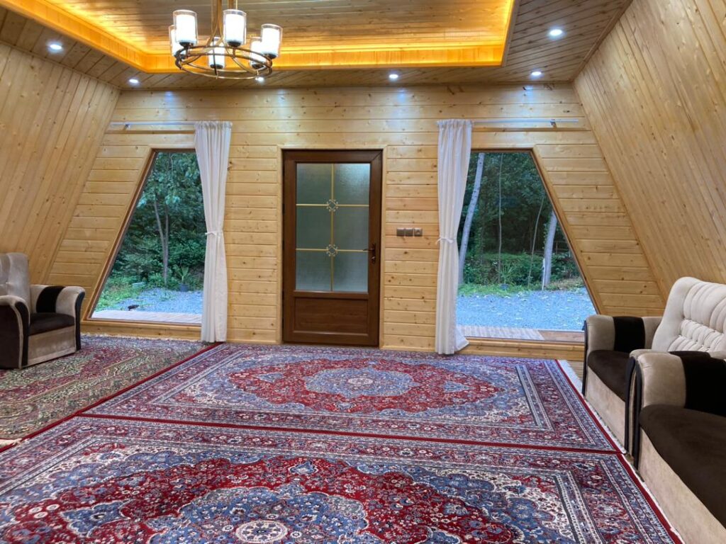 کلبه دوخوابه جنگلی لب رودخونه گیسوم