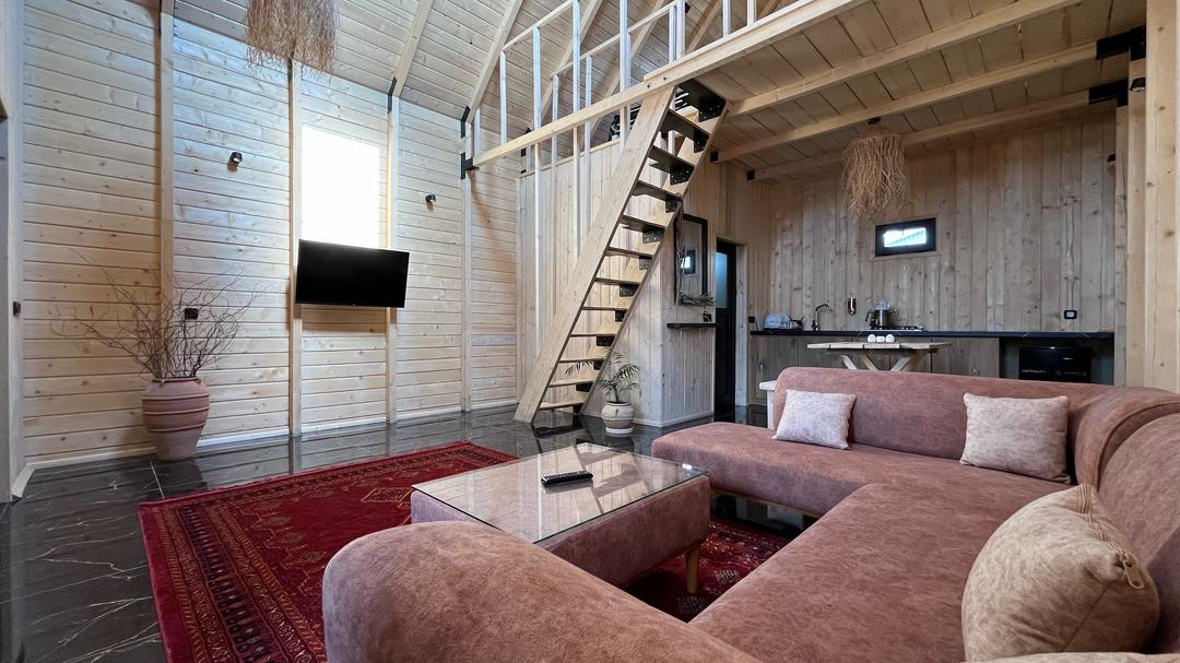 کلبه سوئیسی لوکس جکوزی دار