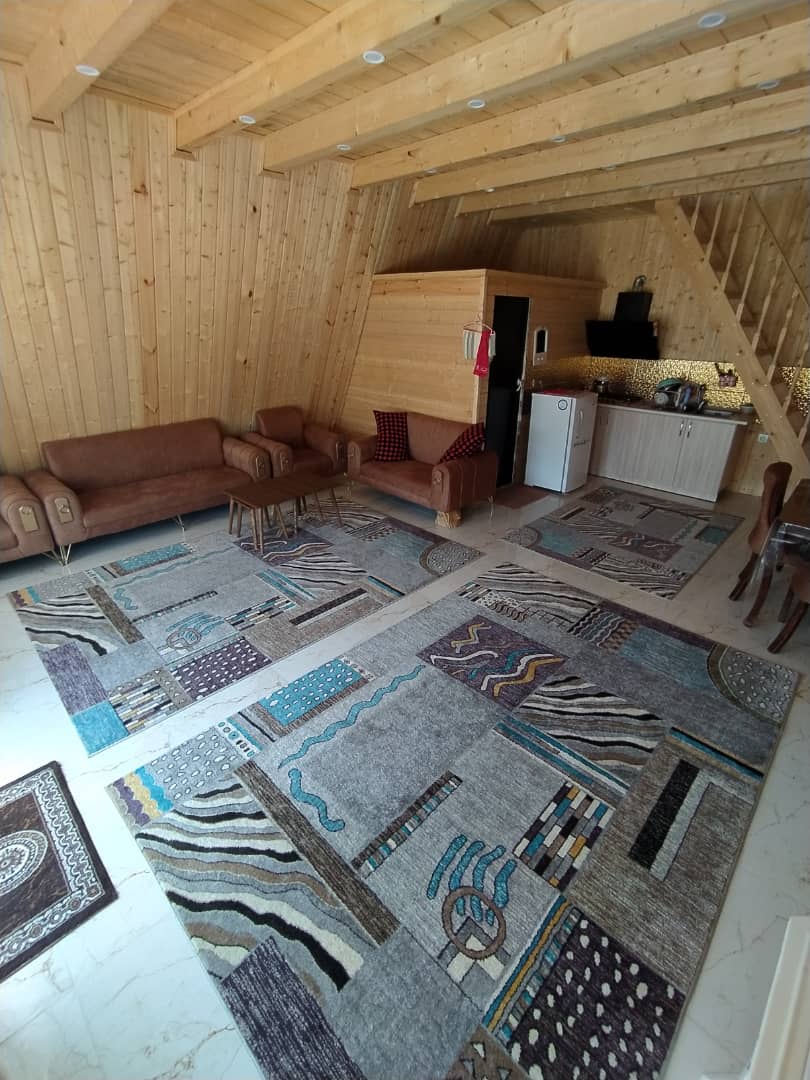 کلبه تکخواب نزدیک دریاچه در اسالم