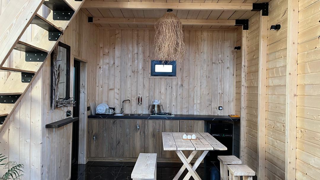 کلبه سوئیسی لوکس جکوزی دار