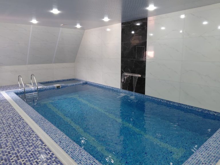 کلبه مثلثی مدرن استخردار ساحل گیسوم