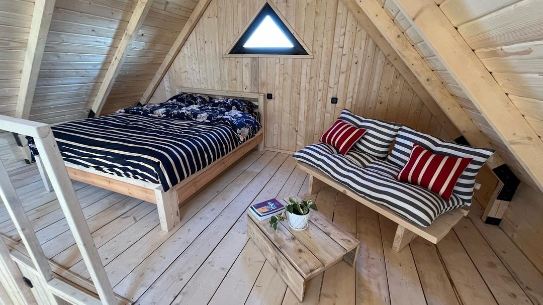 کلبه سوئیسی لوکس جکوزی دار