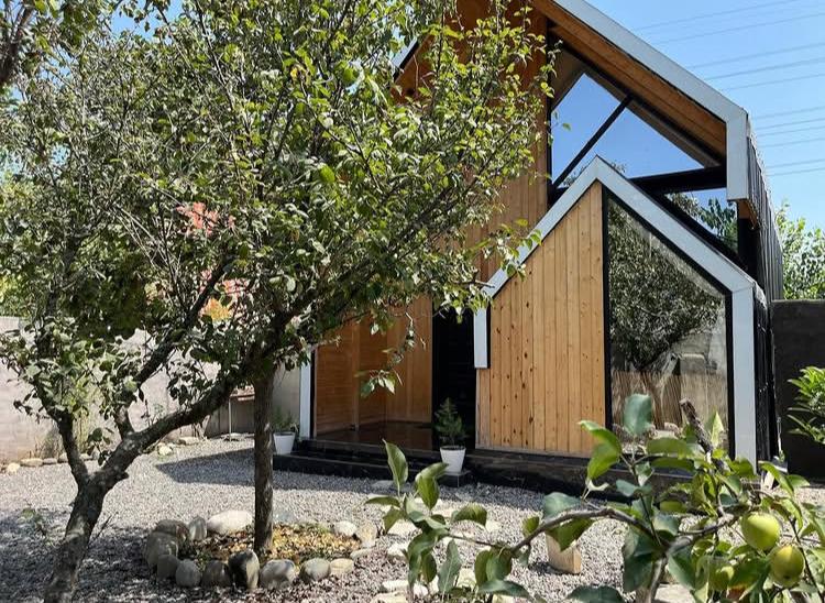 کلبه سوئیسی لوکس جکوزی دار