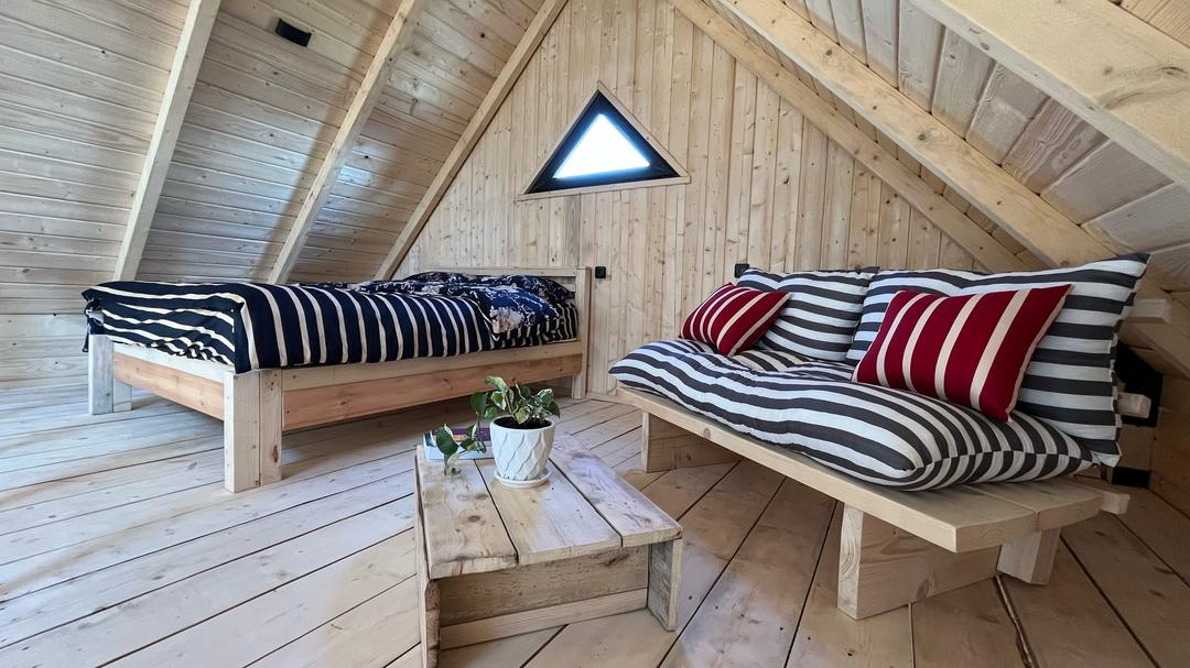 کلبه سوئیسی لوکس جکوزی دار