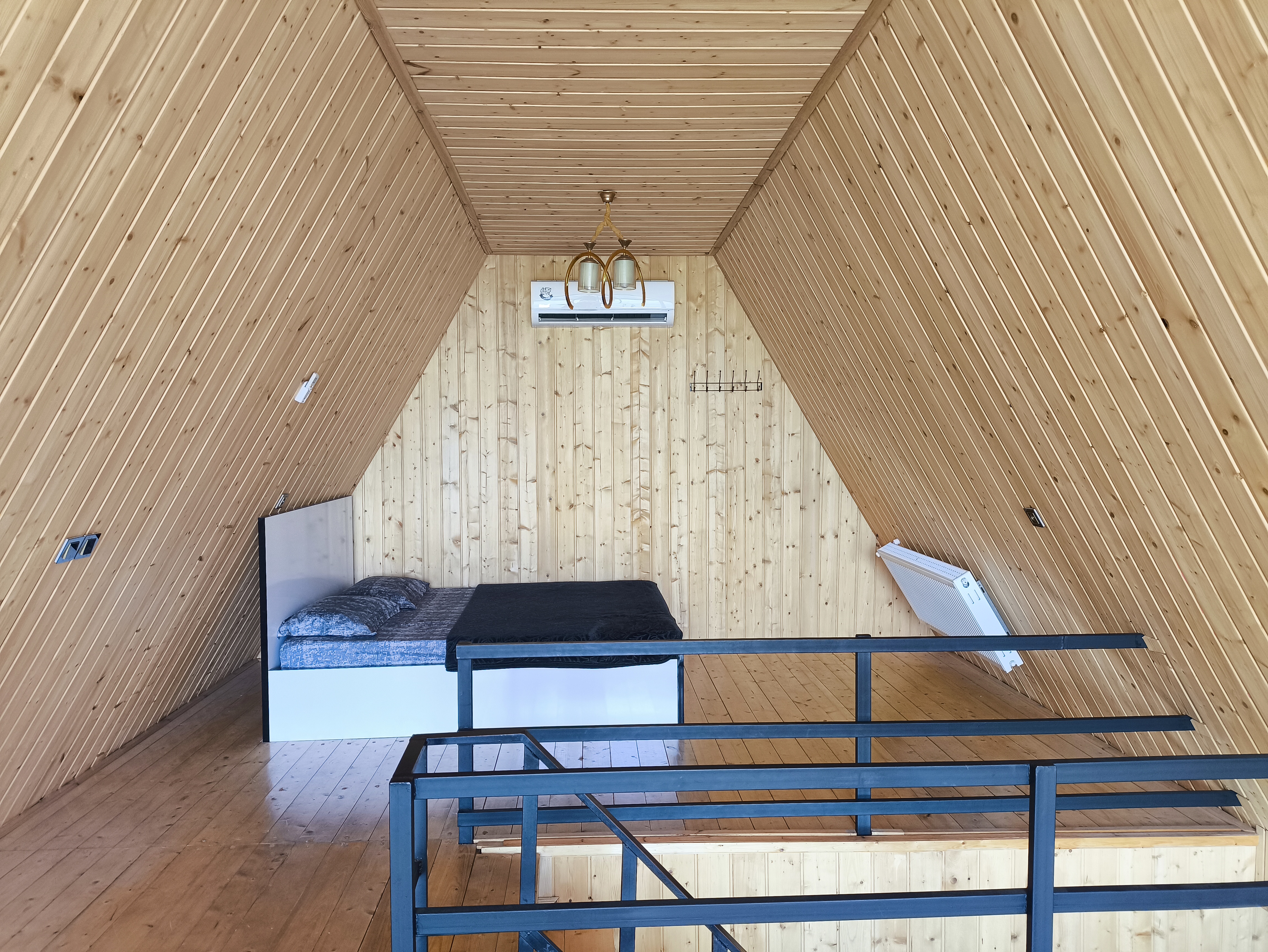 کلبه سوئیسی استخردار گیسوم - گتگسر