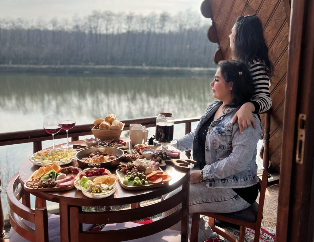 خاطره رومینا و خانواده
